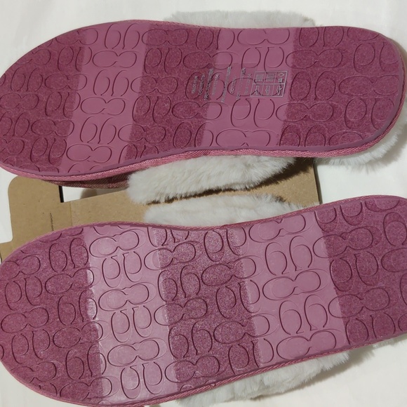 *Reserved* New! Ziva Slipper in Signature Jacquard - Picture 10 of 16